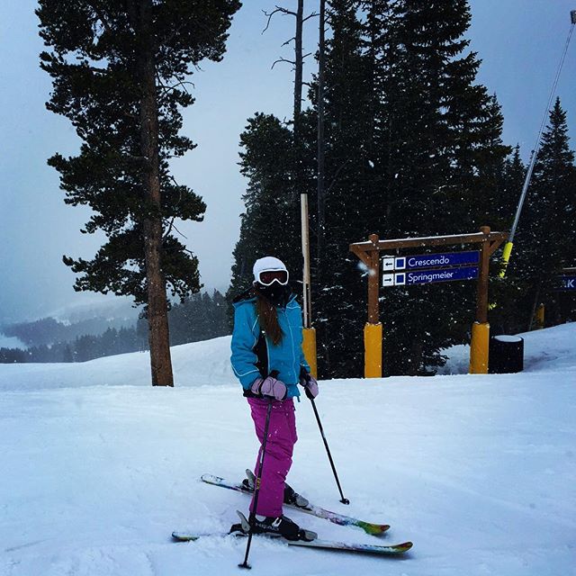I love the days when deciding between Crescendo or Springmeier was the only thing I had to do! I love skiing at Breck! #skibreck #skisilverthorne #skisilverthornelodge