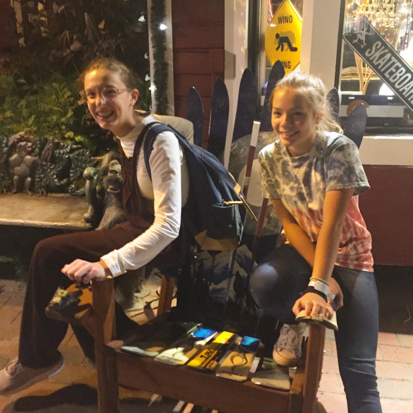 Love walking the downtown shops in Breckenridge Colorado especially with friends. Enjoy everyday.
#shopping #goodfriends #downtownbreck