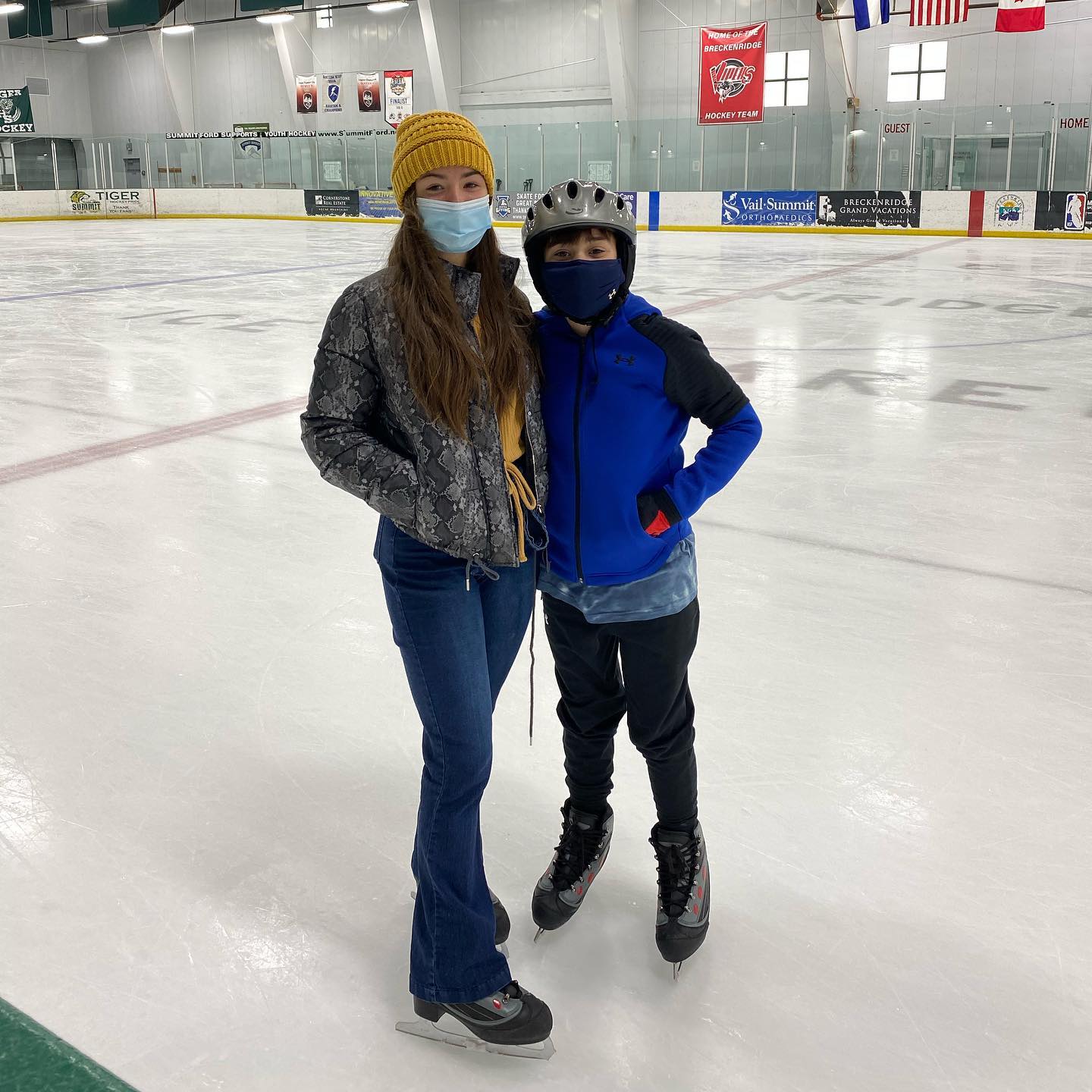 Indoor Ice skating at Breckinridge Colorado- so much fun! Open for public skating hours daily- check it out for some family fun! #indoorskating #familyfun #skatinginbreck