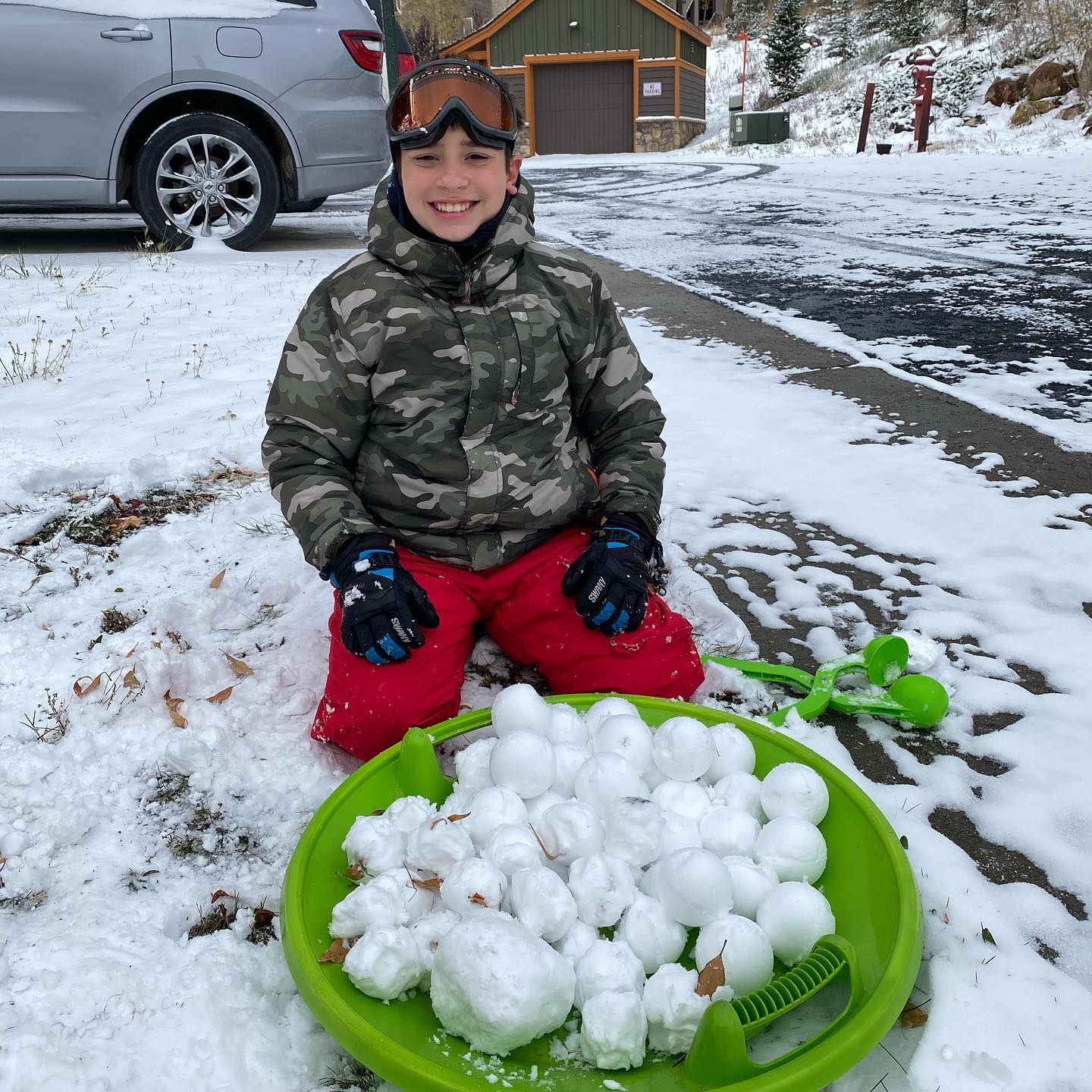 Snowball fight anyone?? Take him on right here in the driveway - he is ready to go.  Sleds and snow right at your service- come stay with us and make memories!
#snowballfights #winterfamilyvacation #snowfun